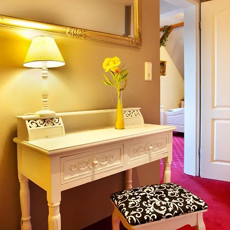 Отель Kepplers Ecke 3*